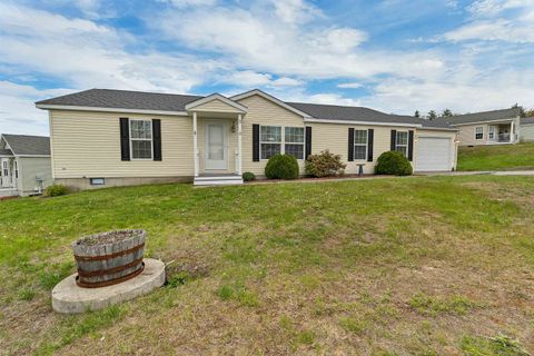 Photo of 3 Eagle Nest Drive, Franklin, NH 03235 (MLS # 5089121)