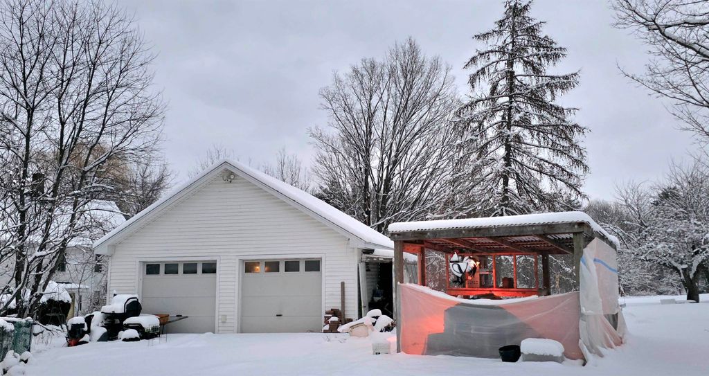 Photo of 86 Raymond Road, Chester, NH 03036 (MLS # 5074493)