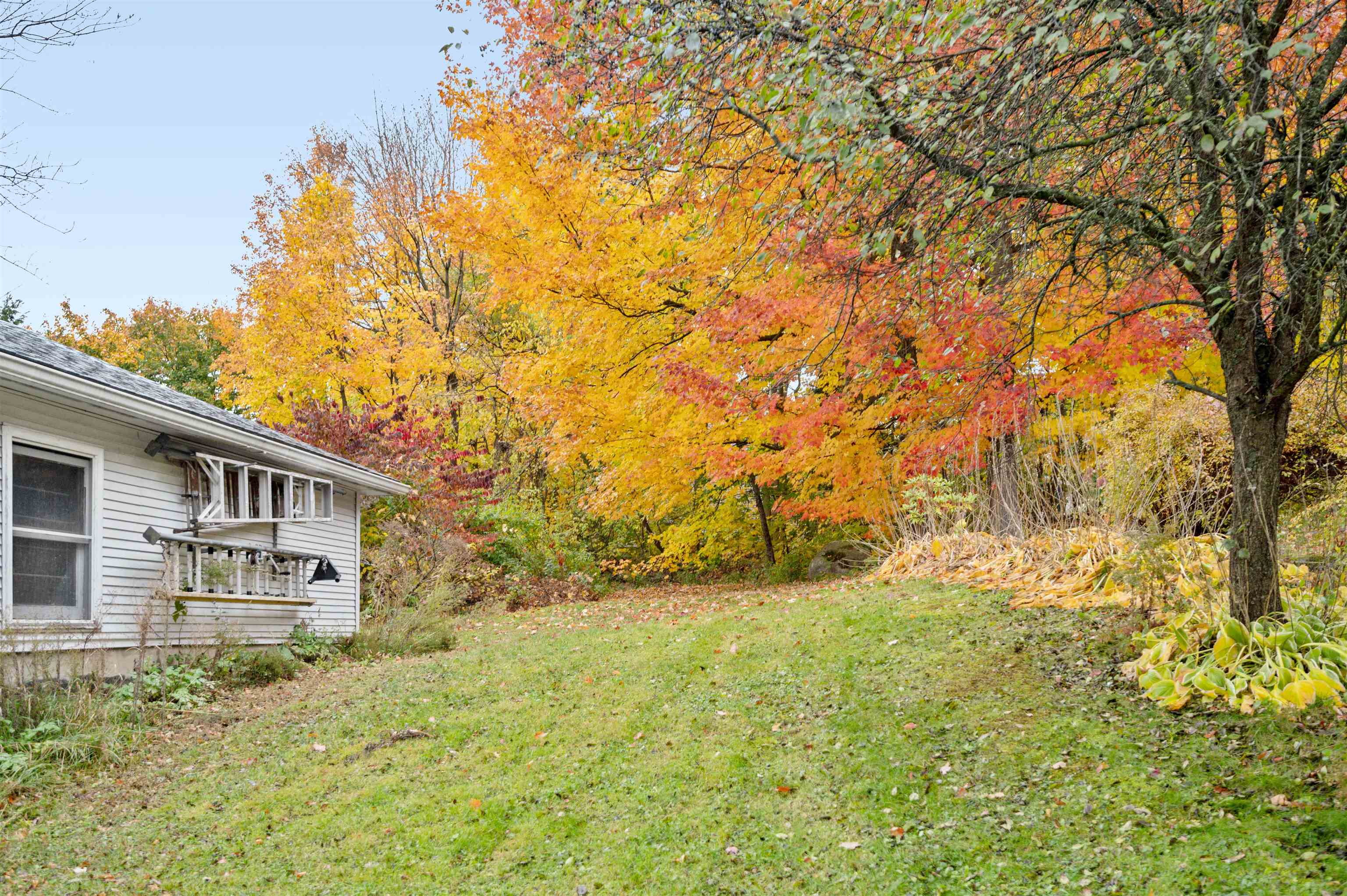 Burlington, Vermont 05401, United States, 3 Bedrooms Bedrooms, ,1 BathroomBathrooms,Residential,Active,237443