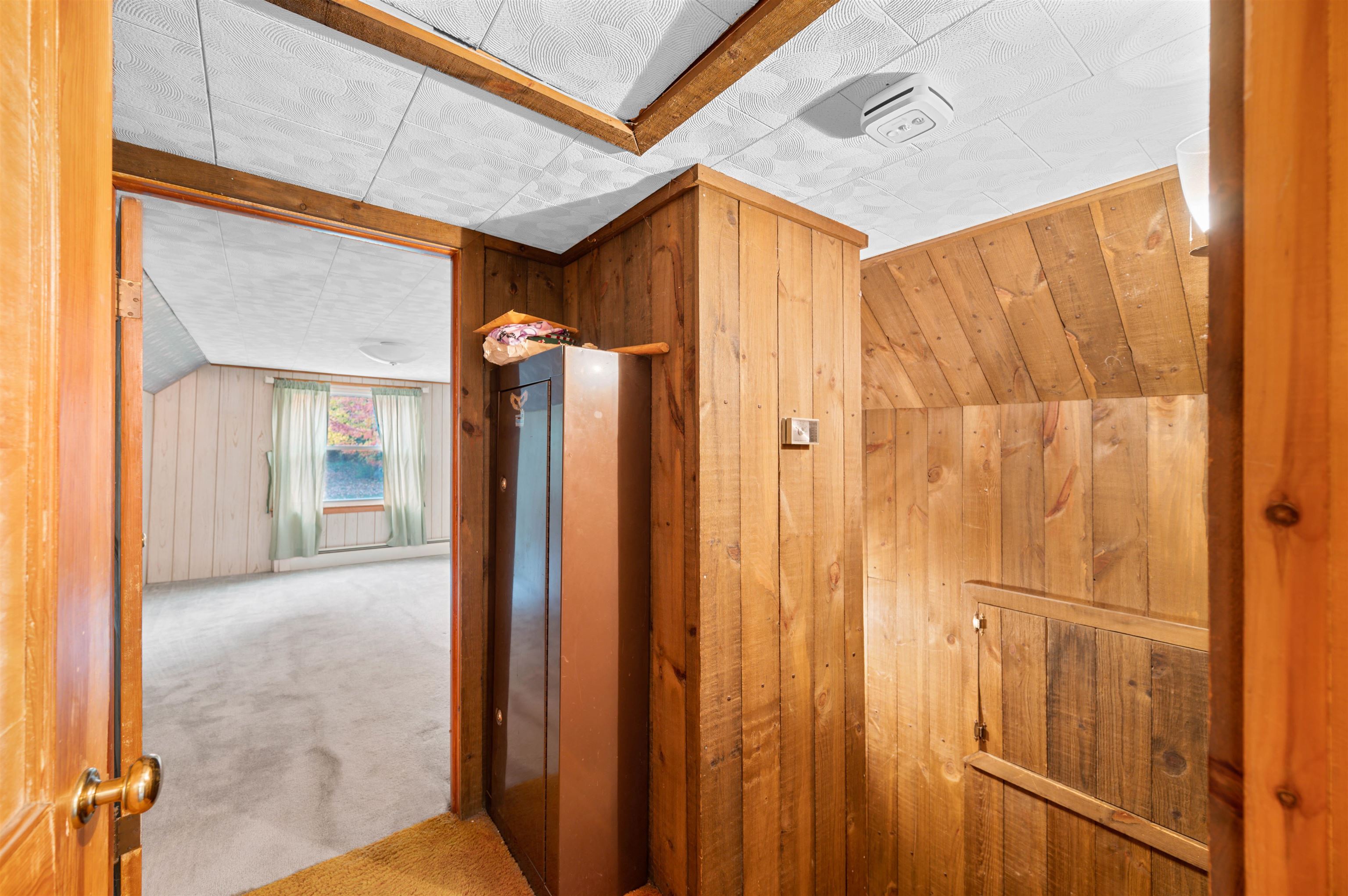 Burlington, Vermont 05401, United States, 3 Bedrooms Bedrooms, ,1 BathroomBathrooms,Residential,Active,237443