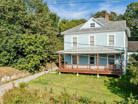 30 North Avenue Richford VT 05476