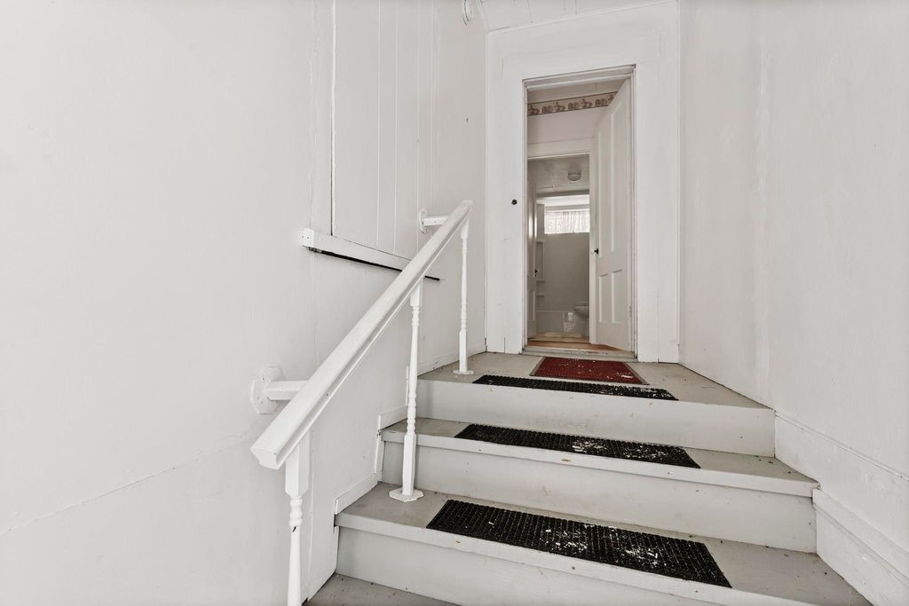 Photo of 427 Wilson Street, Manchester, NH 03103 (MLS # 5072319)