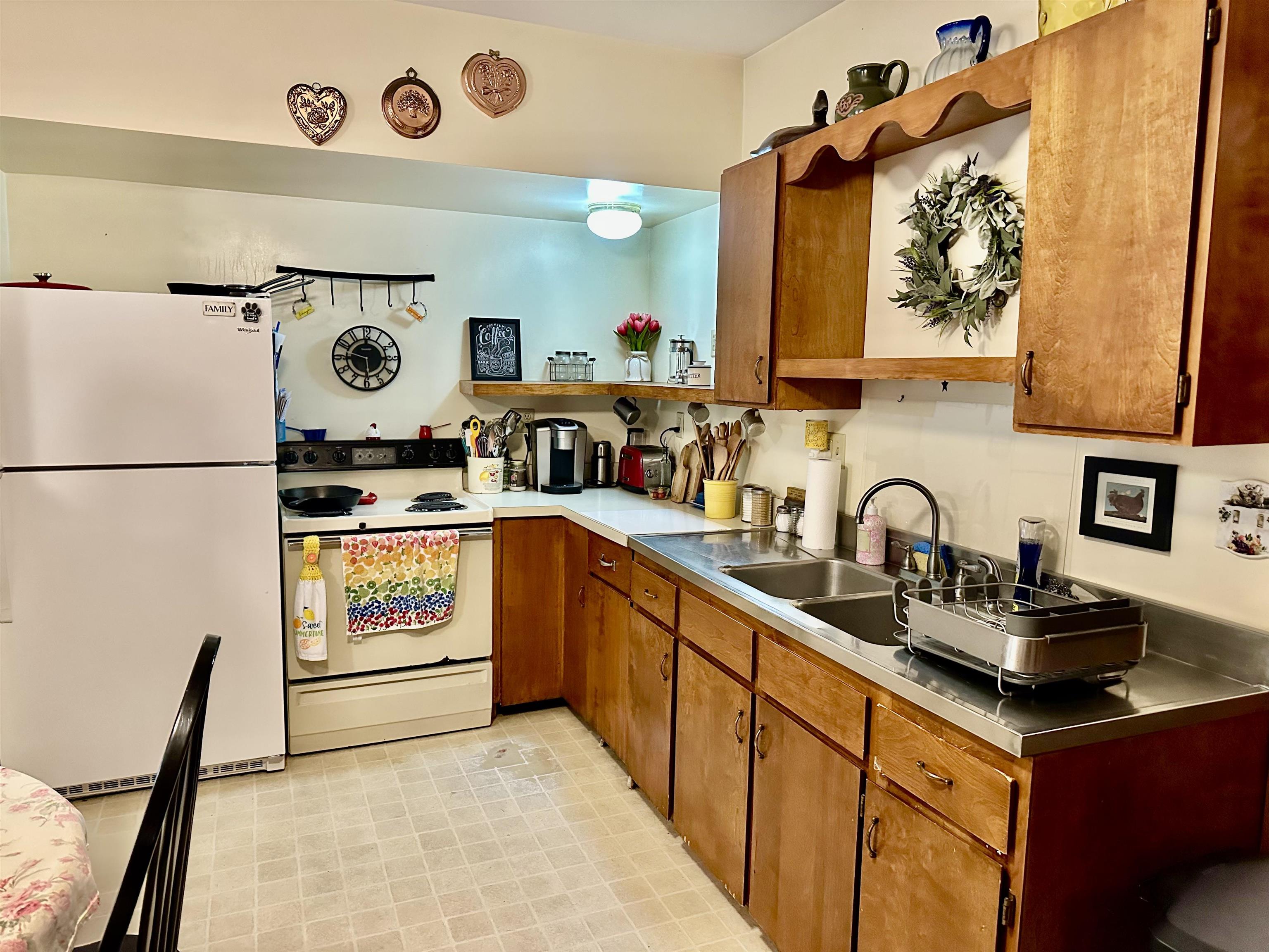 Lyndon, Vermont 05851, United States, 5 Bedrooms Bedrooms, ,3 BathroomsBathrooms,Residential,Active,149717