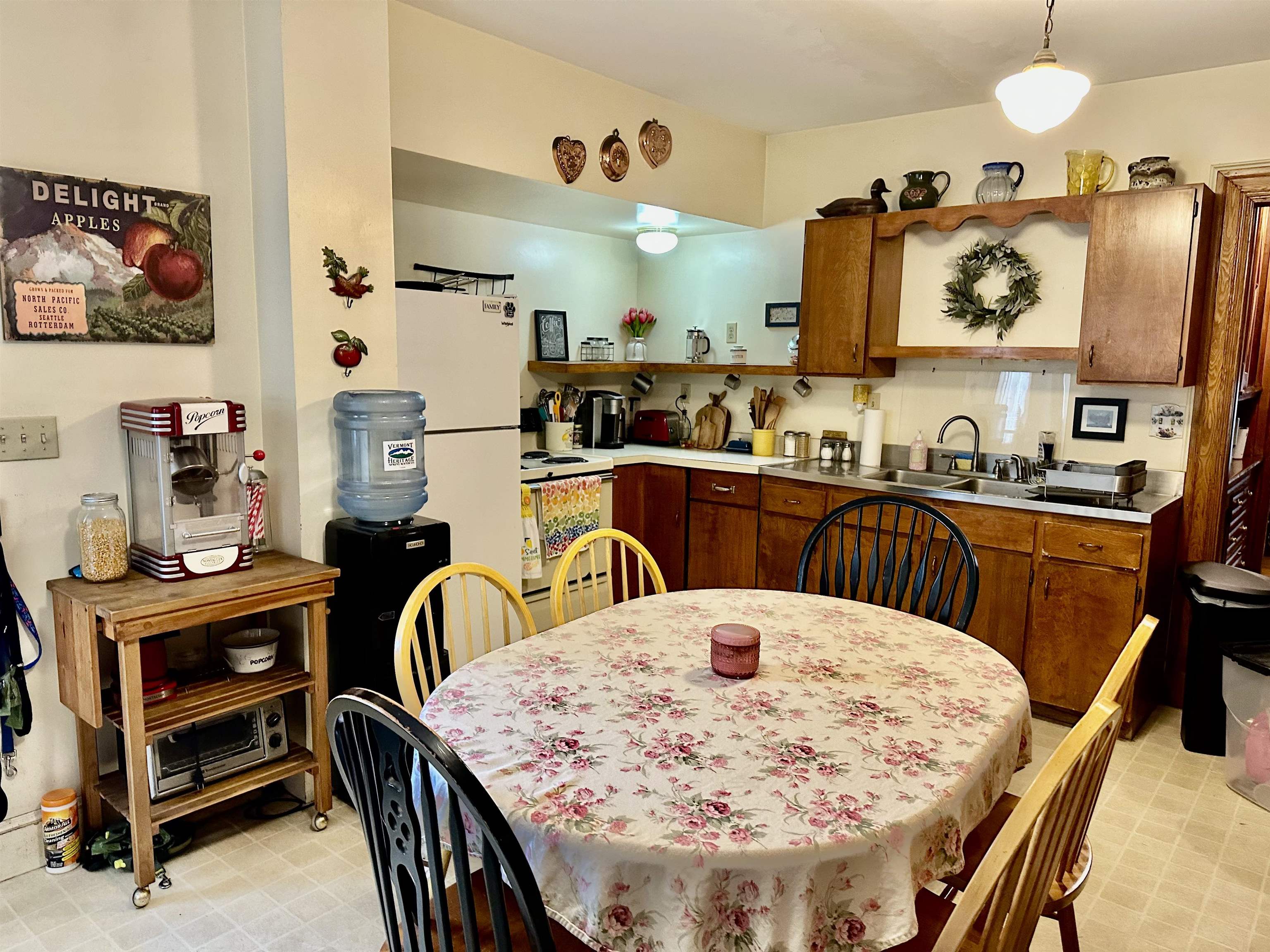 Lyndon, Vermont 05851, United States, 5 Bedrooms Bedrooms, ,3 BathroomsBathrooms,Residential,Active,149717