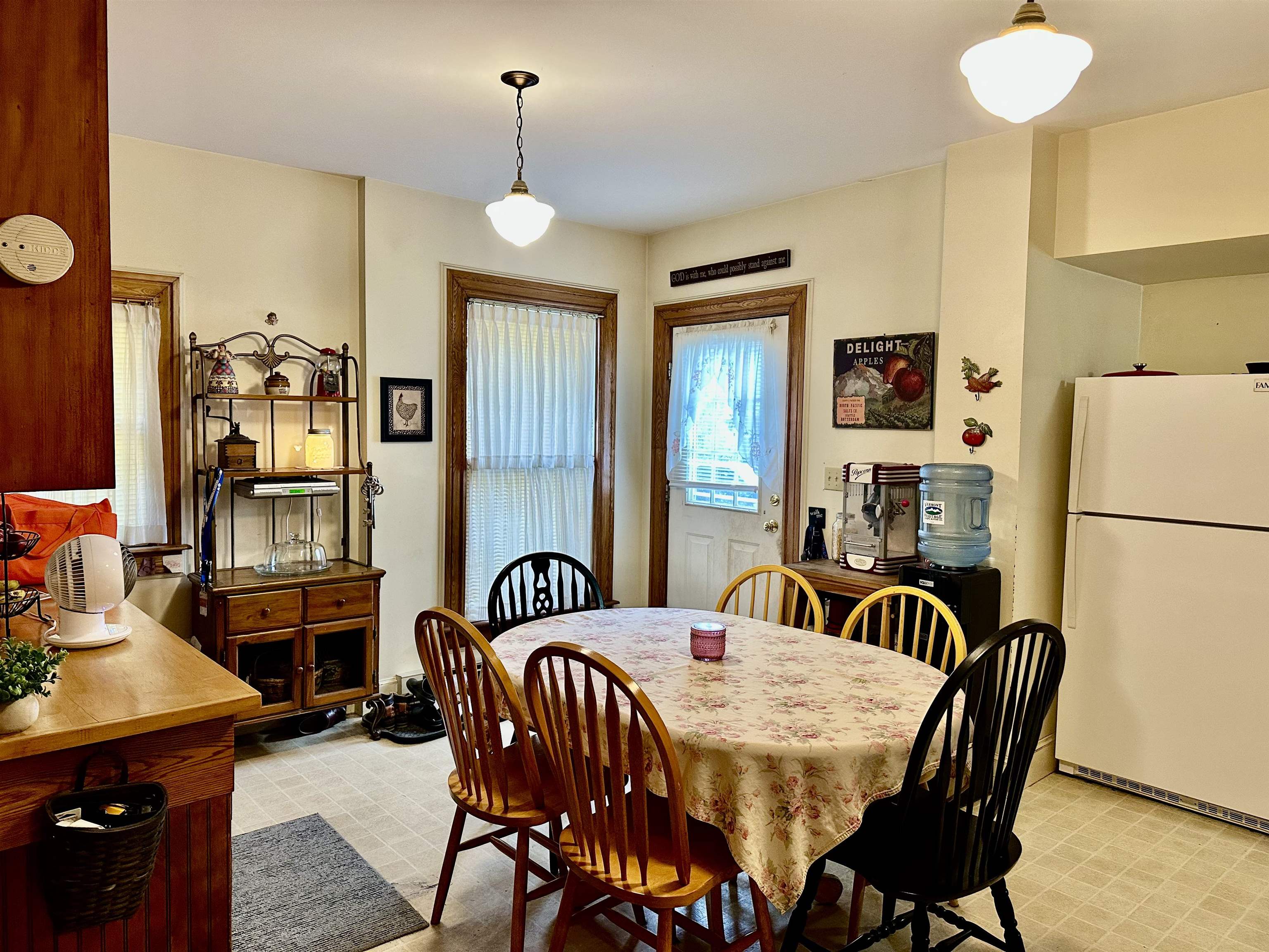 Lyndon, Vermont 05851, United States, 5 Bedrooms Bedrooms, ,3 BathroomsBathrooms,Residential,Active,149717