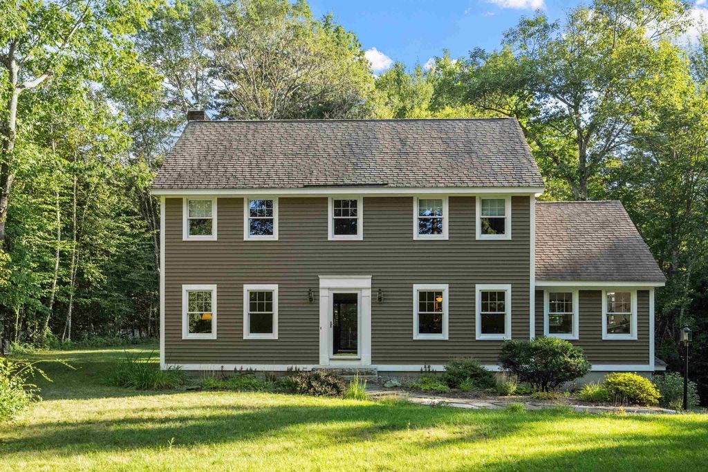 Photo of 104 Brown Hill Road, Bow, NH 03304 (MLS # 5060751)