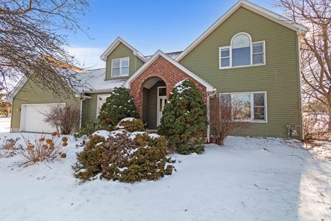 Photo of 7 Bay View Drive, St. Albans Town, VT 05478 (MLS # 5074846)