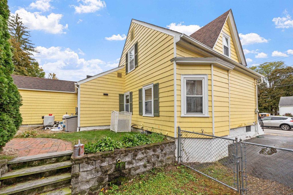 Photo of 33 Granite Street, Nashua, NH 03064 (MLS # 5065231)