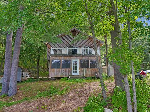 Photo of 46 Robinson Pond Drive, Hudson, NH 03051 (MLS # 5058514) Photo of 46 Robinson Pond Drive, Hudson, NH 03051 (MLS # 5058514)