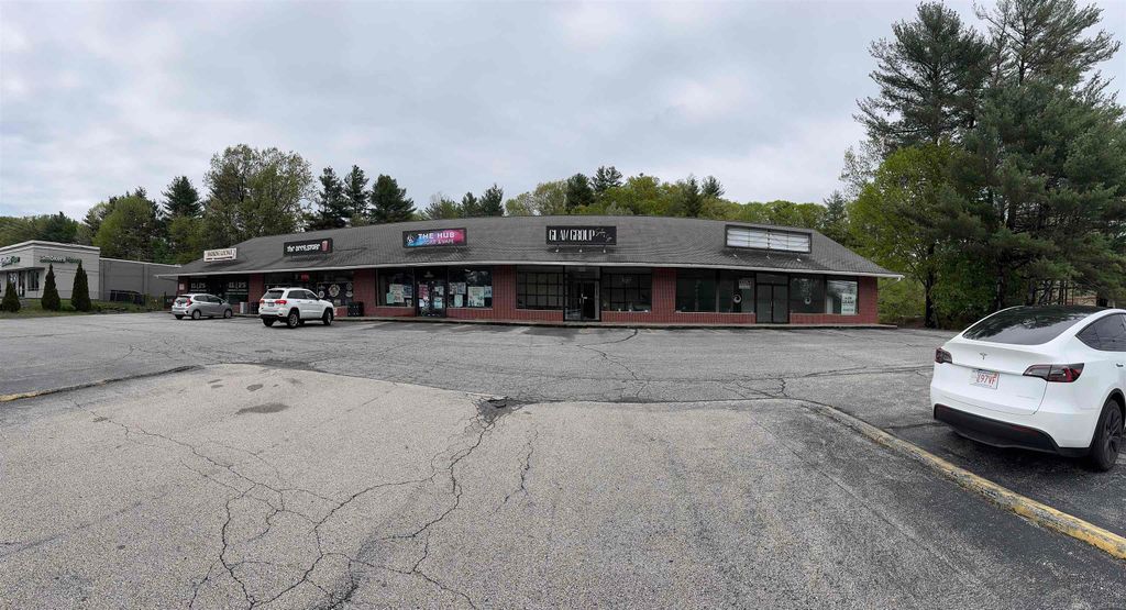 Photo of 433 Amherst Street, Nashua, NH 03063 (MLS # 5063541)