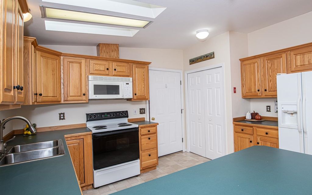 Photo of 133 Heather Lane, Hampstead, NH 03841 (MLS # 5066357)
