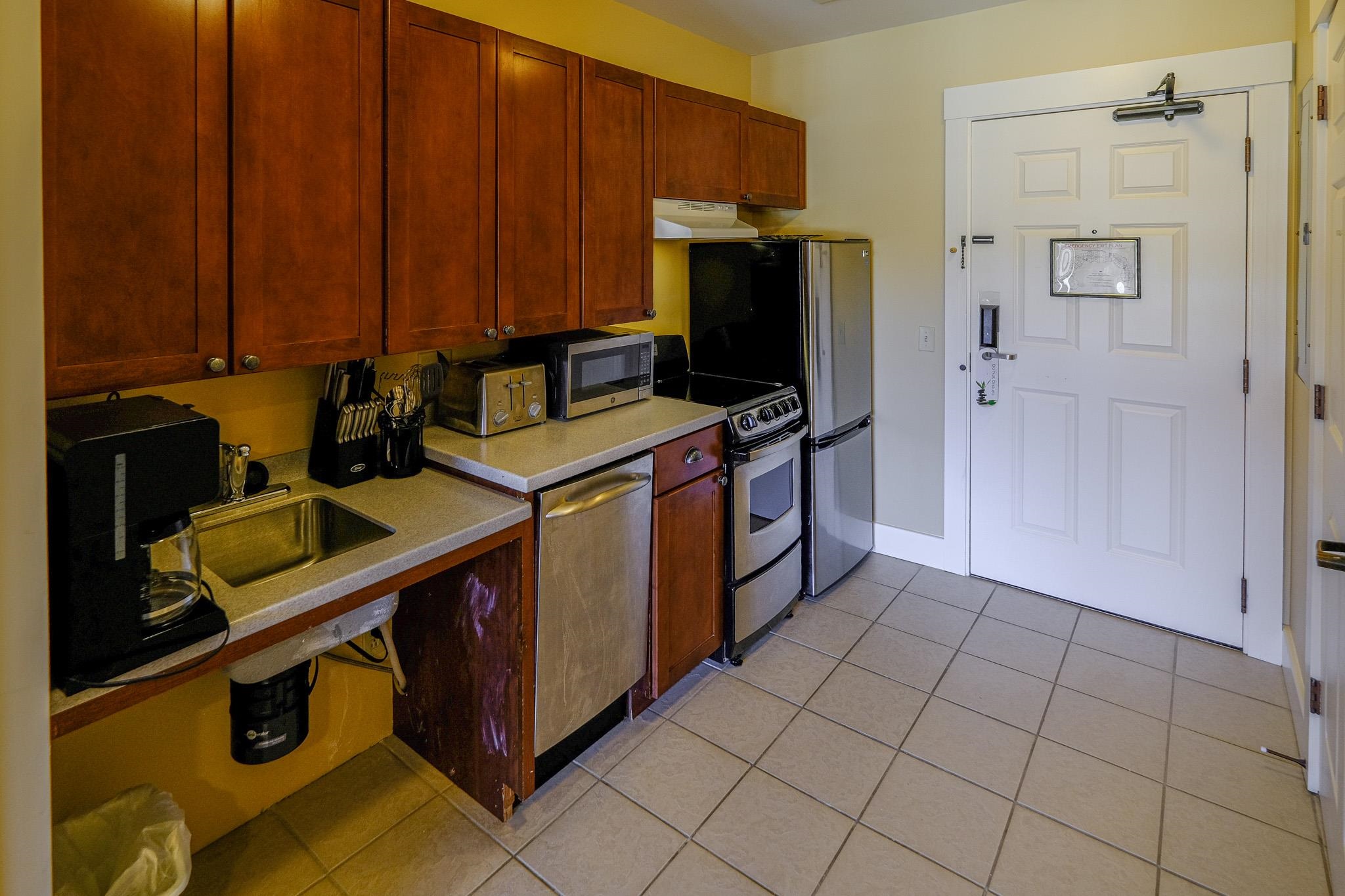 240 QIV Jackson Gore Inn 240 QIV
