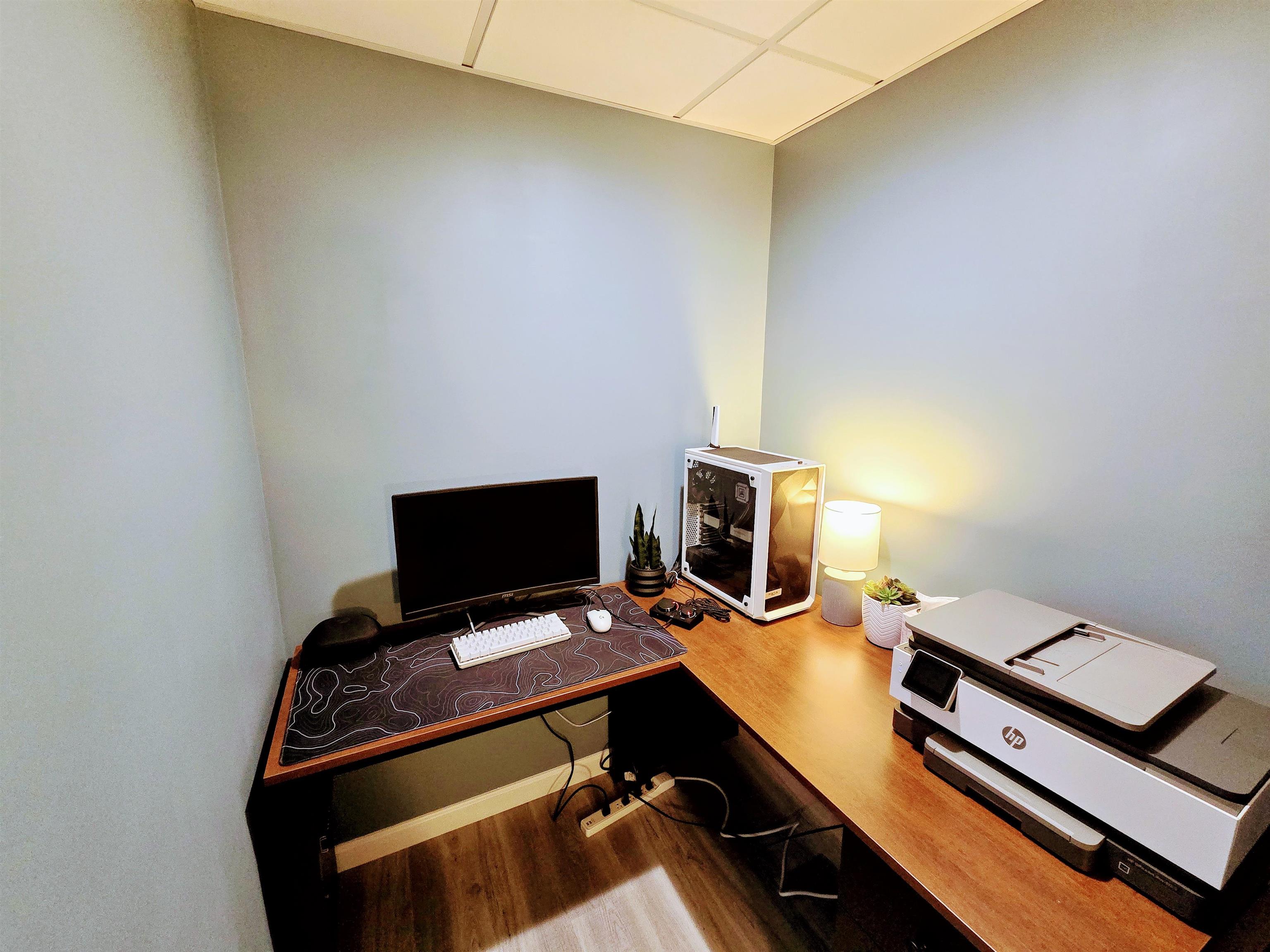 Manchester, New Hampshire 03104, United States, 2 Bedrooms Bedrooms, ,2 BathroomsBathrooms,Residential,Pending,13033