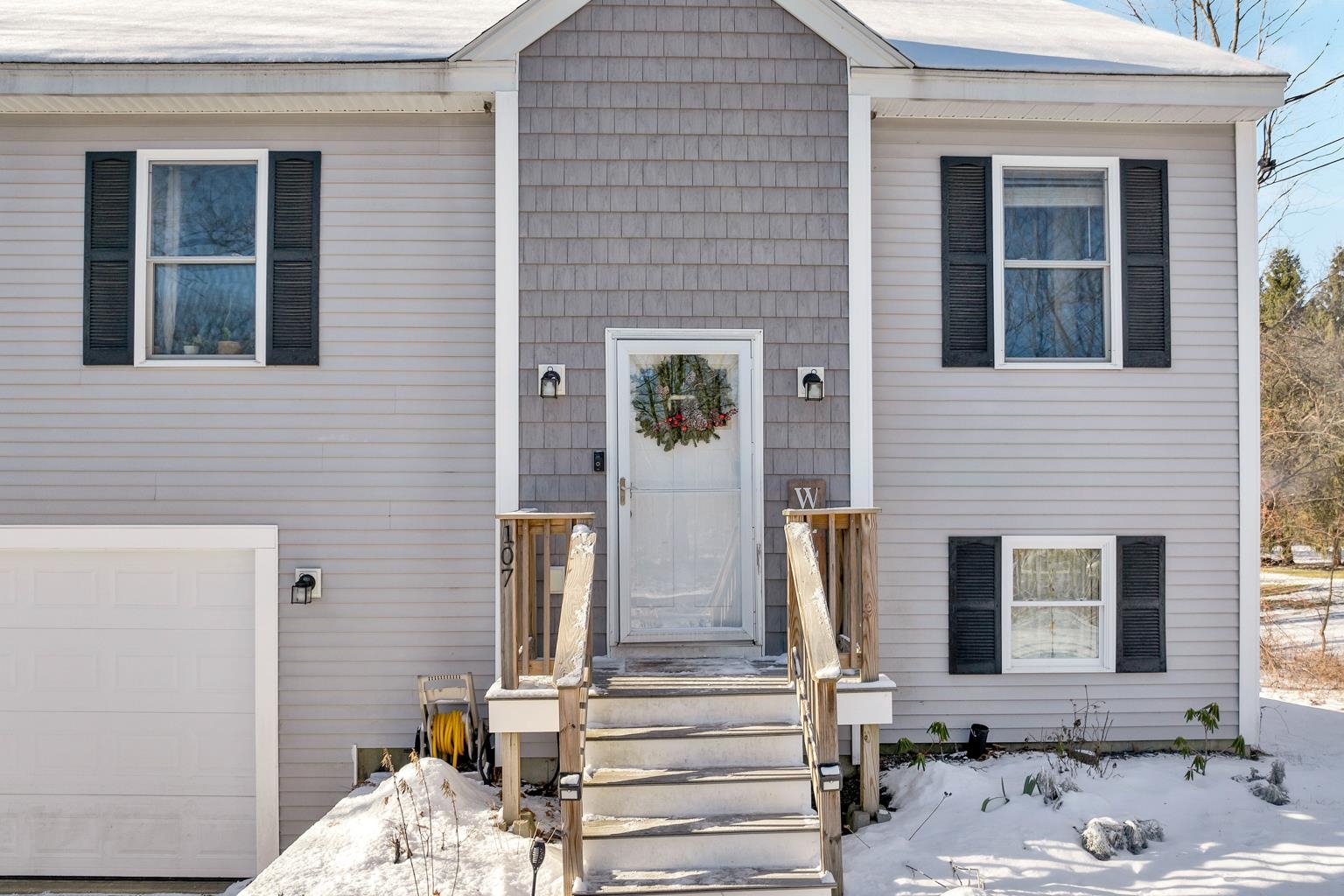 Belmont, New Hampshire 03220, United States, 3 Bedrooms Bedrooms, ,2 BathroomsBathrooms,Residential,Pending,24058