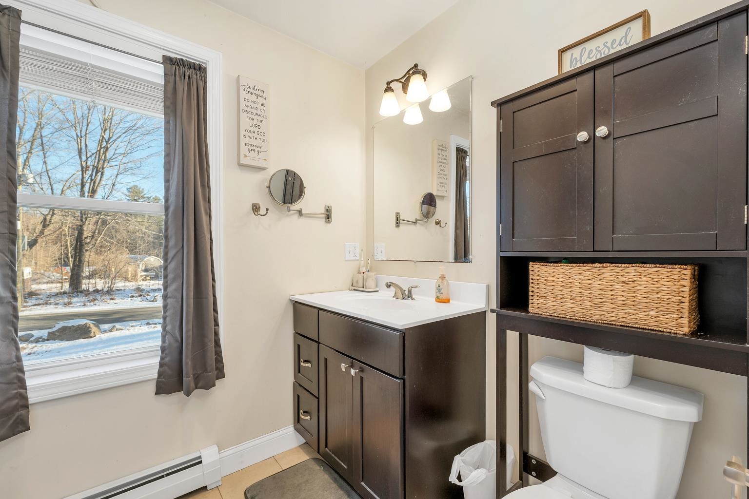 Belmont, New Hampshire 03220, United States, 3 Bedrooms Bedrooms, ,2 BathroomsBathrooms,Residential,Pending,24058