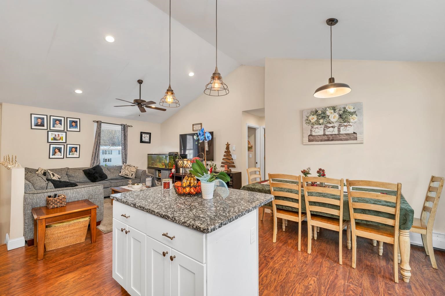 Belmont, New Hampshire 03220, United States, 3 Bedrooms Bedrooms, ,2 BathroomsBathrooms,Residential,Pending,24058