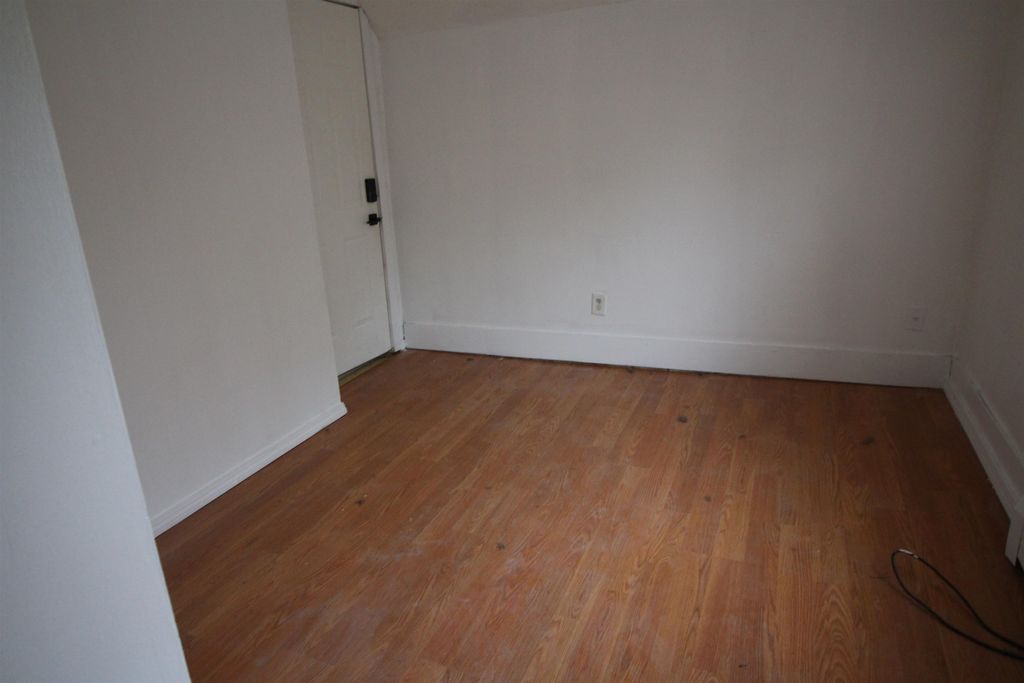 Photo of 11 Elm Street #1A, Manchester, NH 03103 (MLS # 5087776)