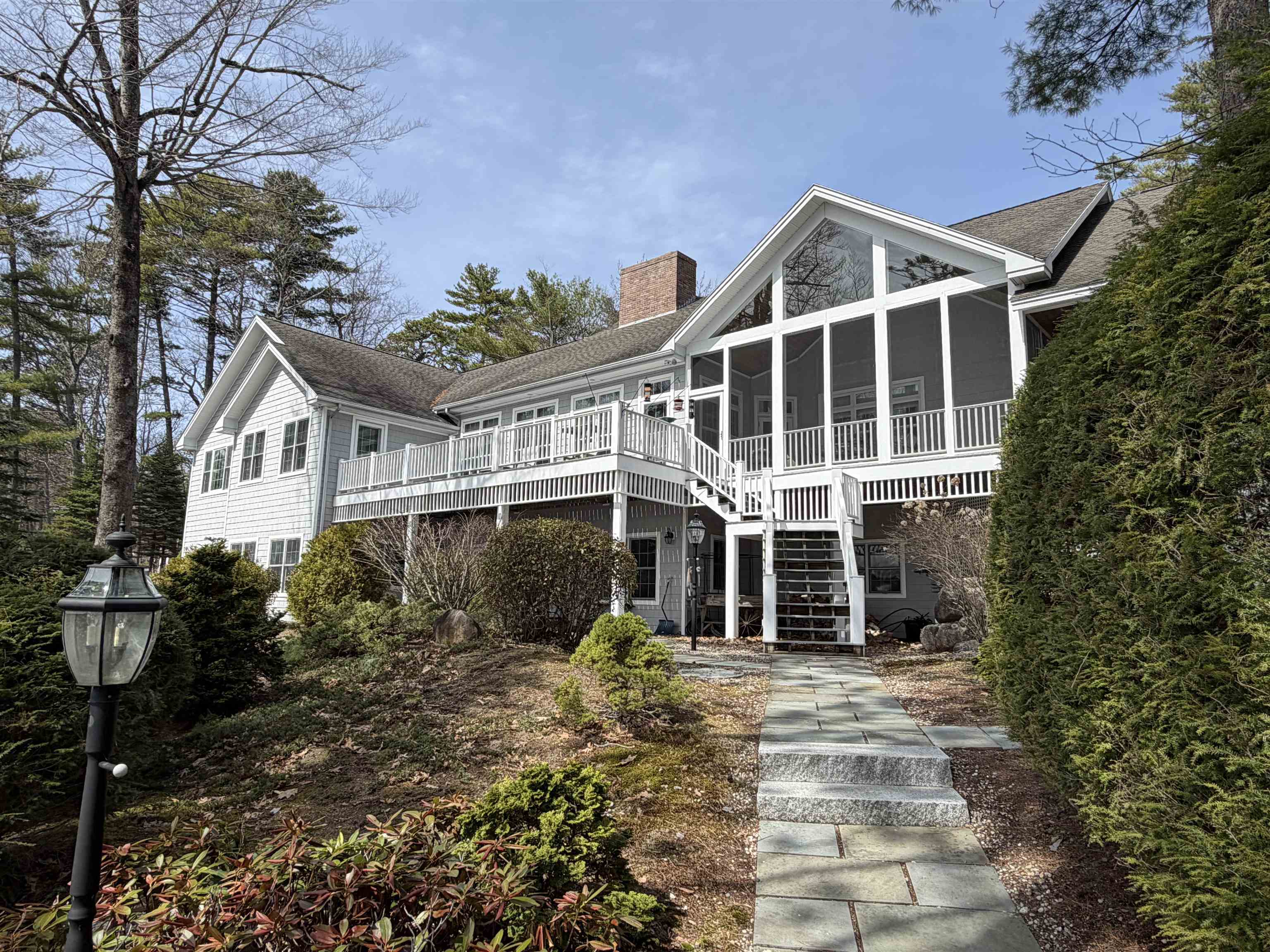 6 Governor Wentworth Highway