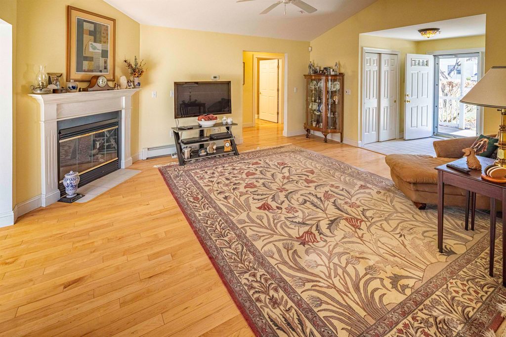 Photo of 6 Roysann Way, Durham, NH 03824 (MLS # 5082583)