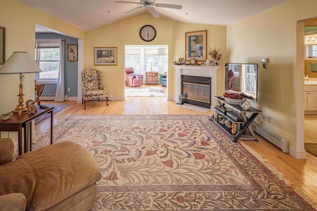 Photo of 6 Roysann Way, Durham, NH 03824 (MLS # 5082583)