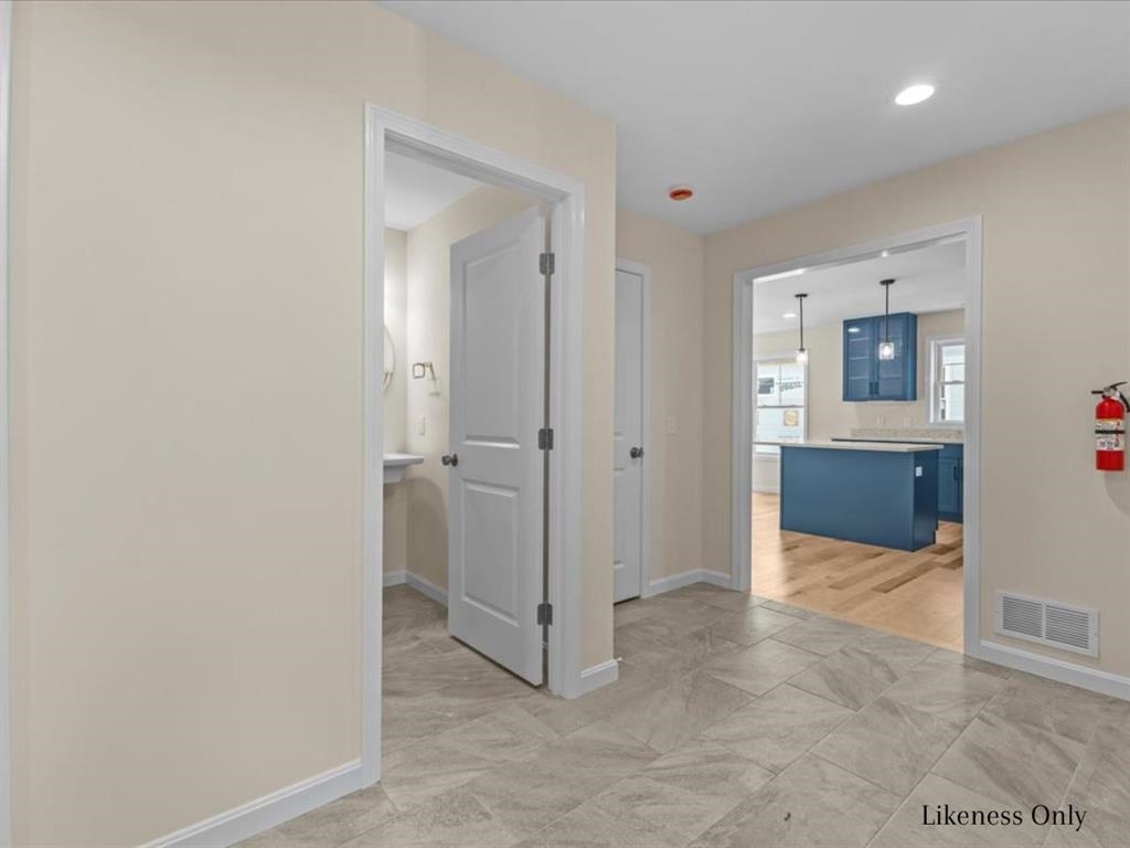 86 Greenbrook Circle 11