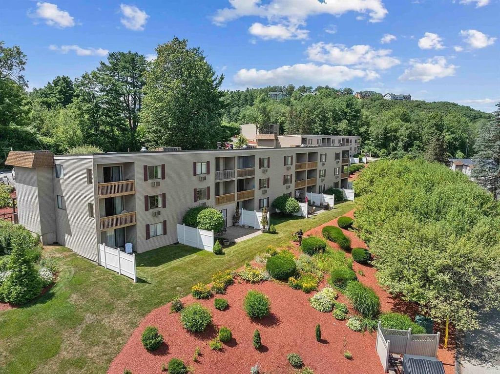 Photo of 160 Treetop Circle #23, Laconia, NH 03246 (MLS # 5085348)