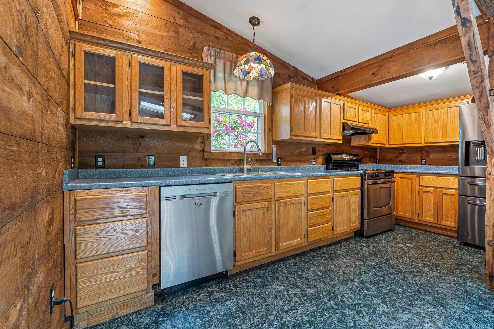 429 Critchett Road