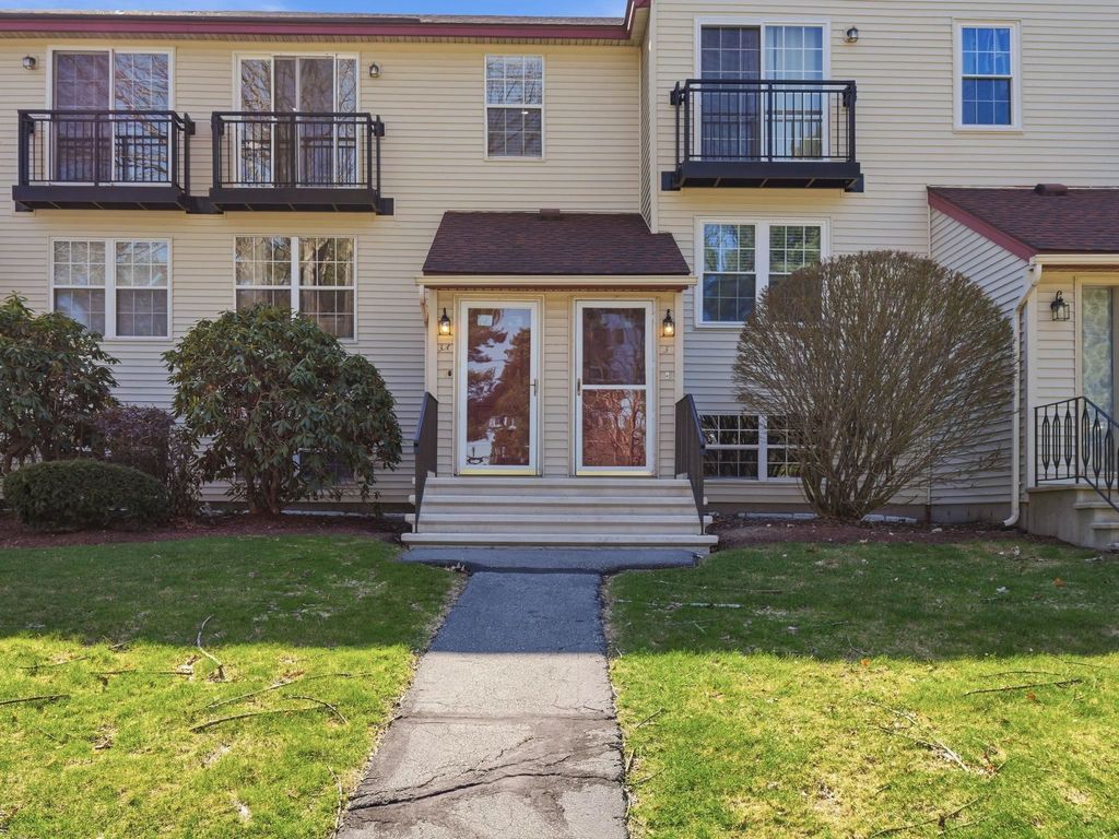 Photo of 3 Arlington Street, Merrimack, NH 03054 (MLS # 5083285)