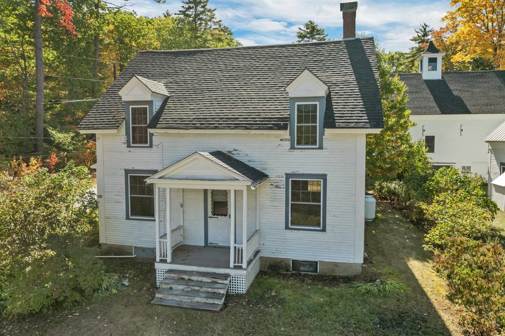 Photo of 829 Bearcamp Hwy &amp; 10 Mountain Road, Tamworth, NH 03883 (MLS # 5080145)