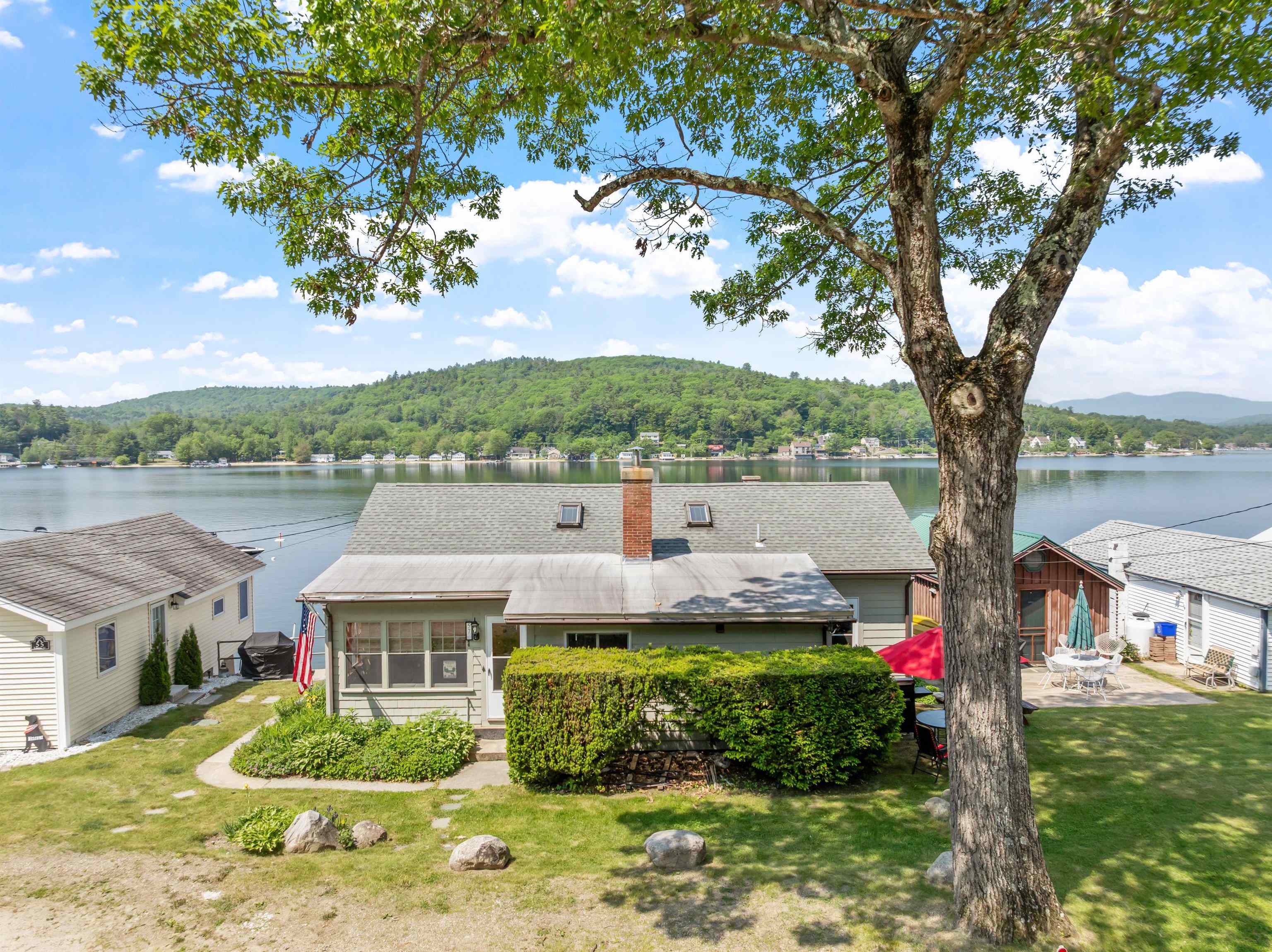 57 Lakeside Road