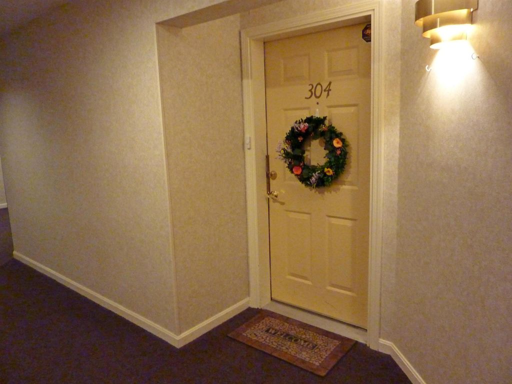 Photo of 45 Dogwood Drive #304, Nashua, NH 03062 (MLS # 5085011)