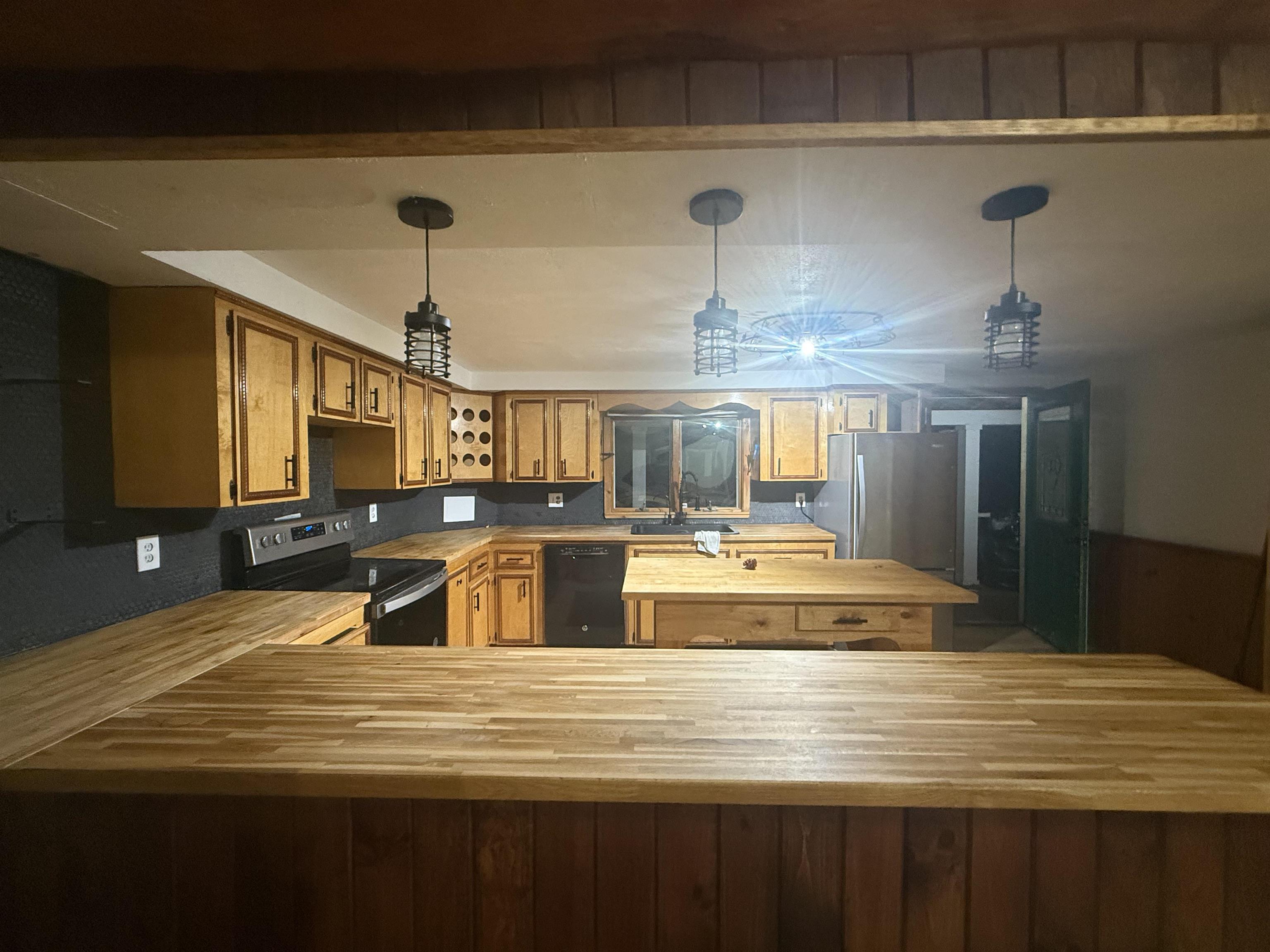 192 Dorrs Corner Road