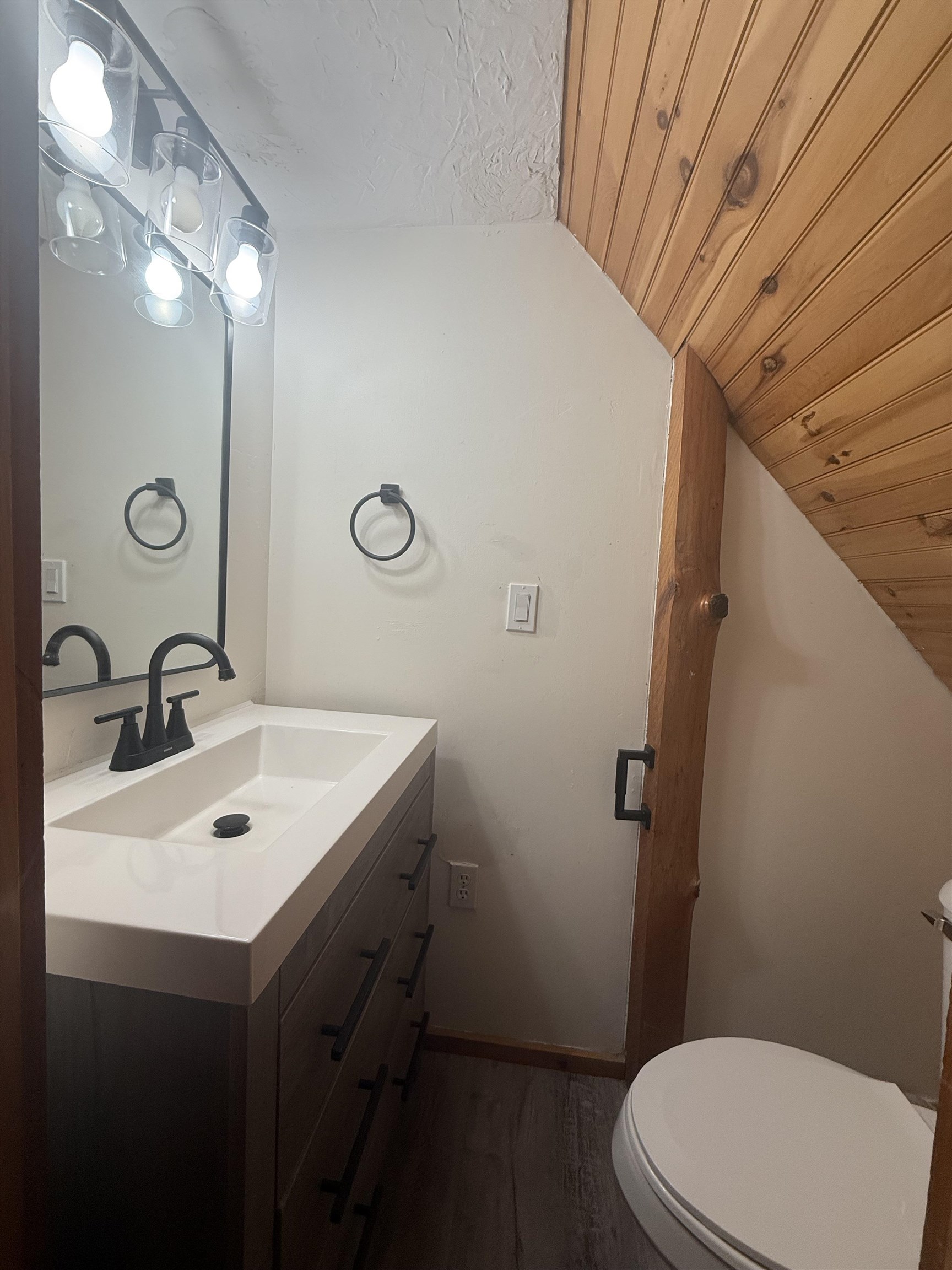 192 Dorrs Corner Road