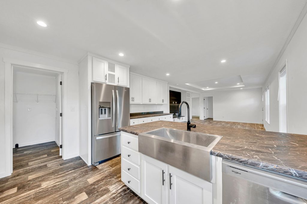 Photo of 6 Gina Drive, Rochester, NH 03867 (MLS # 5065012)