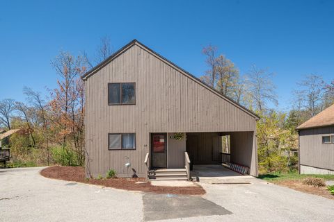 64 Coburn Woods Avenue 64 Nashua NH 03063