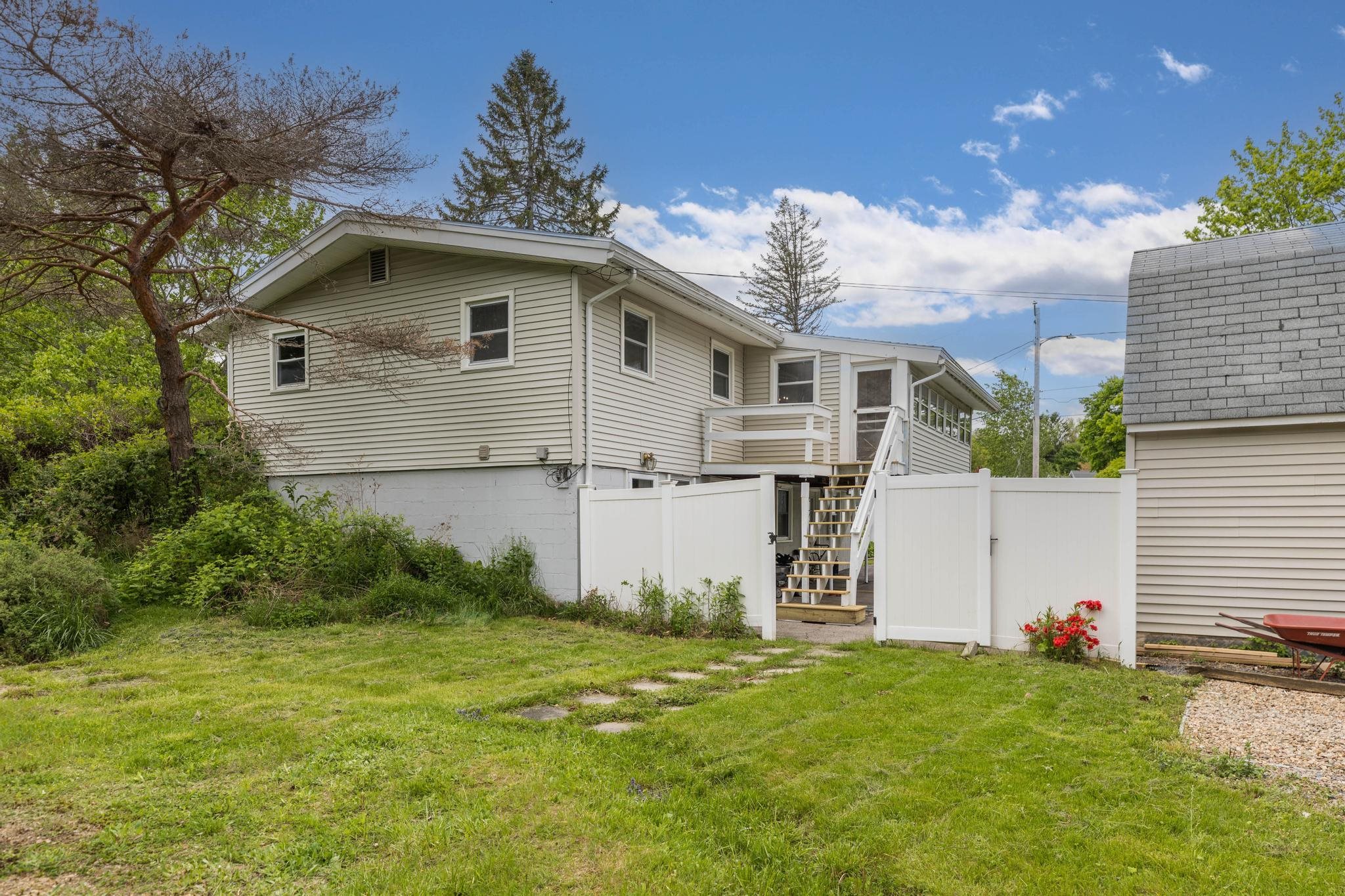 18 Riverdale Avenue