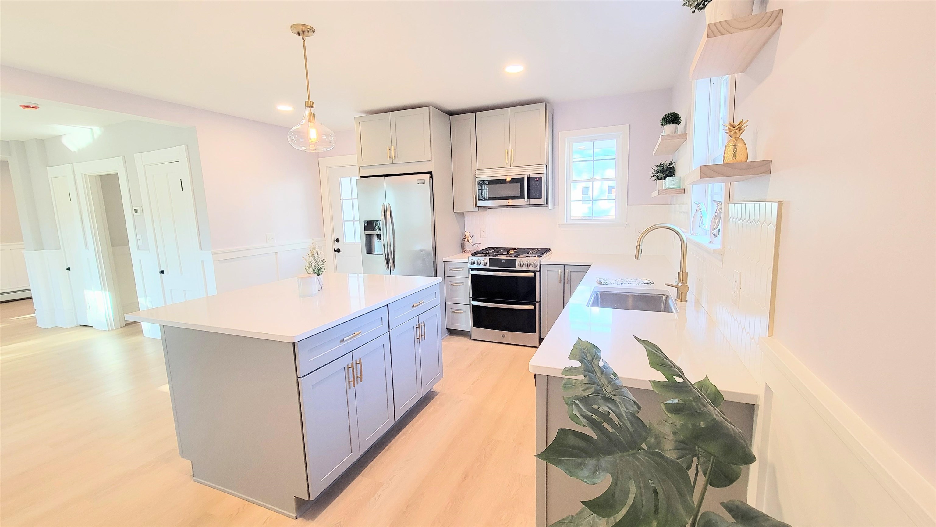 Ashland, New Hampshire 03217, United States, 3 Bedrooms Bedrooms, ,2 BathroomsBathrooms,Residential,Active,134539