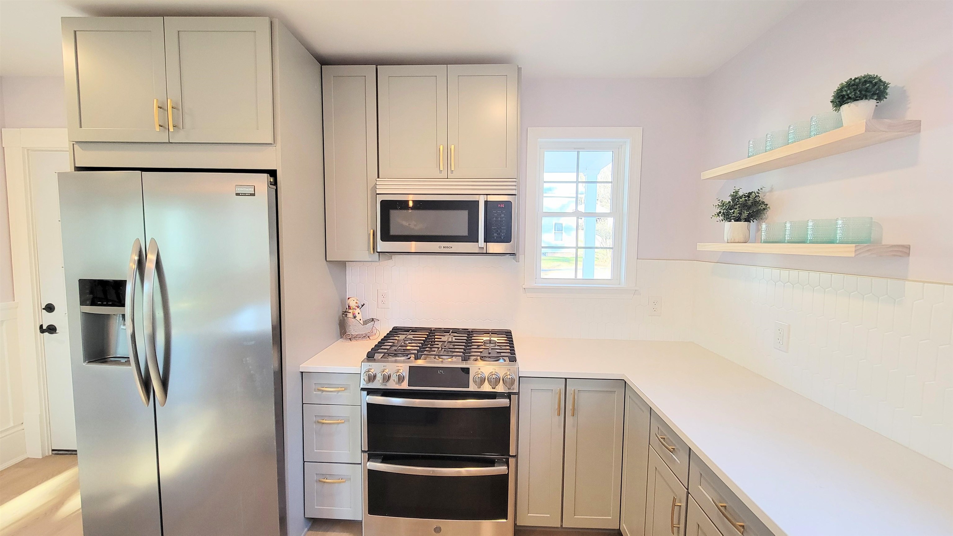 Ashland, New Hampshire 03217, United States, 3 Bedrooms Bedrooms, ,2 BathroomsBathrooms,Residential,Active,134539