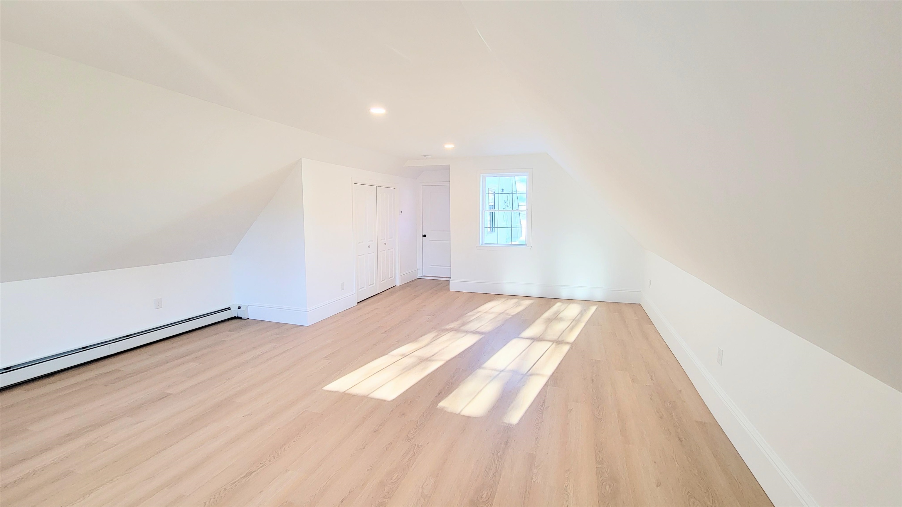 Ashland, New Hampshire 03217, United States, 3 Bedrooms Bedrooms, ,2 BathroomsBathrooms,Residential,Active,134539