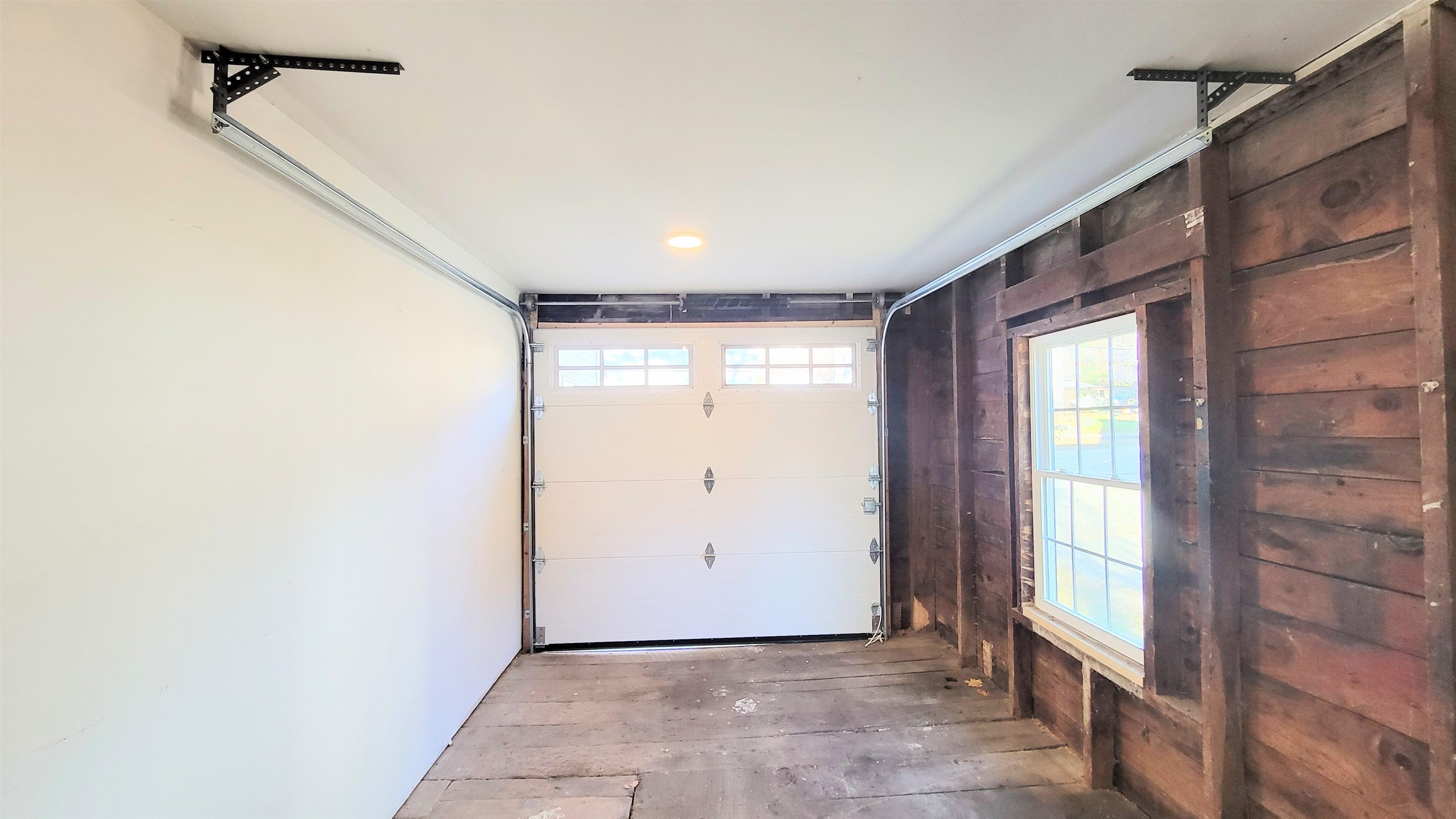 Ashland, New Hampshire 03217, United States, 3 Bedrooms Bedrooms, ,2 BathroomsBathrooms,Residential,Active,134539