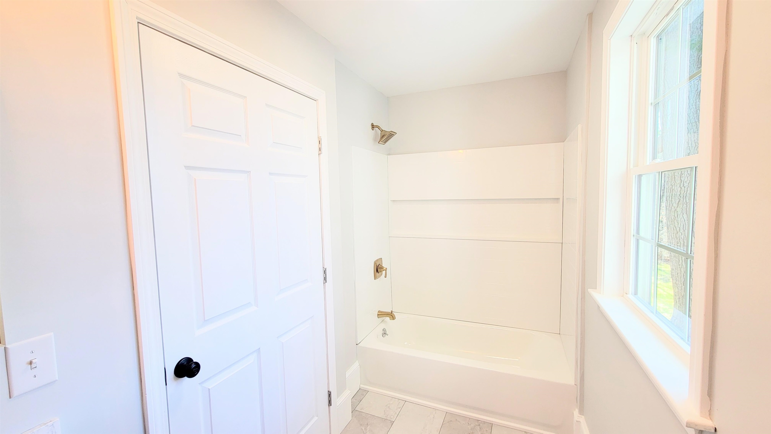 Ashland, New Hampshire 03217, United States, 3 Bedrooms Bedrooms, ,2 BathroomsBathrooms,Residential,Active,134539