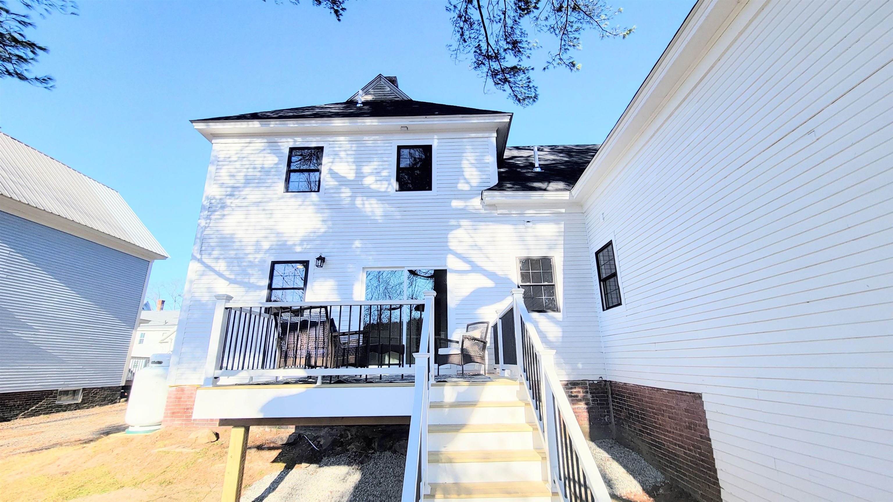 12 Washington Street