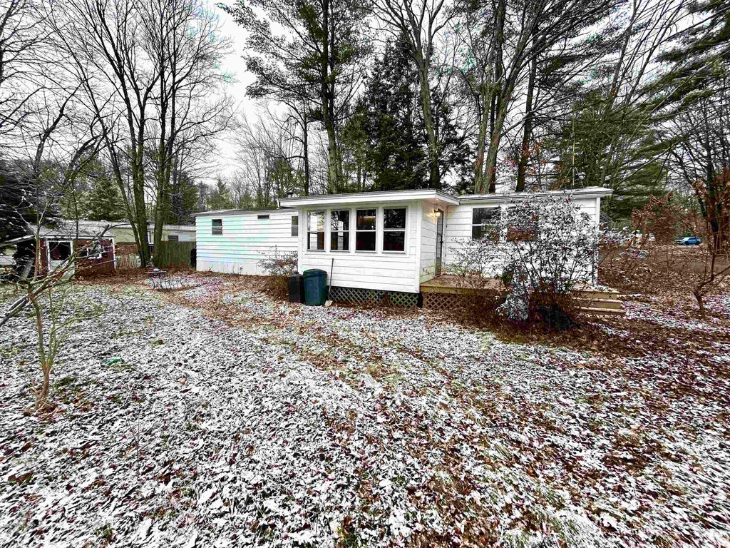 Photo of 3 Hoover Circle, Loudon, NH 03301 (MLS # 5075126)