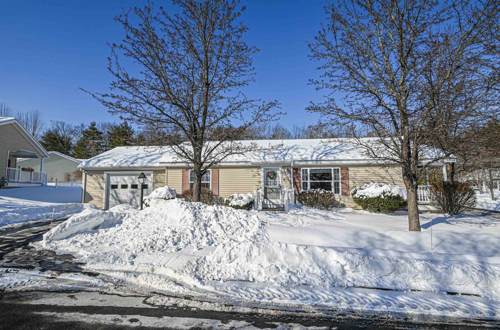 Photo of 66 Sunset Way, Manchester, NH 03104 (MLS # 5075154)