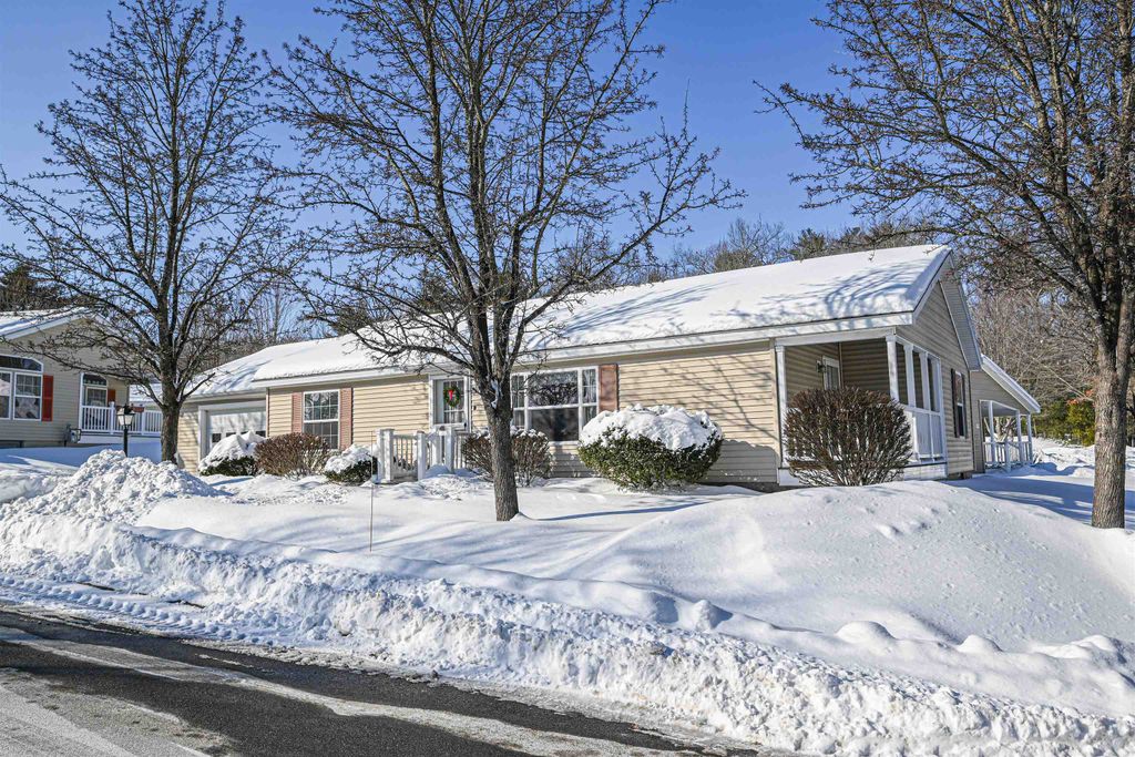 Photo of 66 Sunset Way, Manchester, NH 03104 (MLS # 5075154)