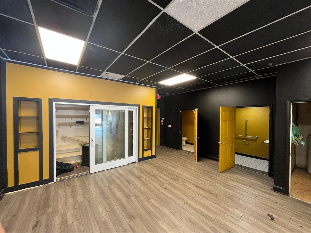 Photo of 245 Maple Street #1, Manchester, NH 03103 (MLS # 5021331)