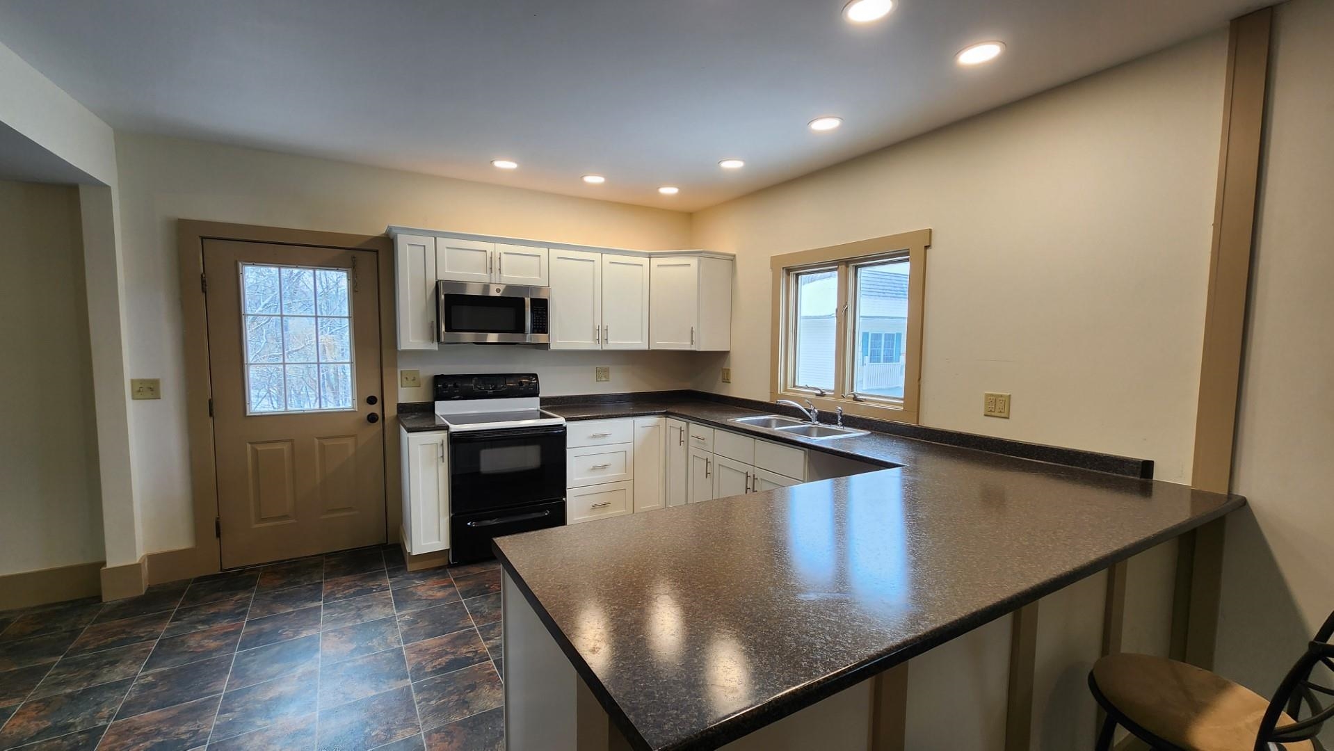 New Single Family Home Communities in Newport Beach, CA, image size:1918x1080