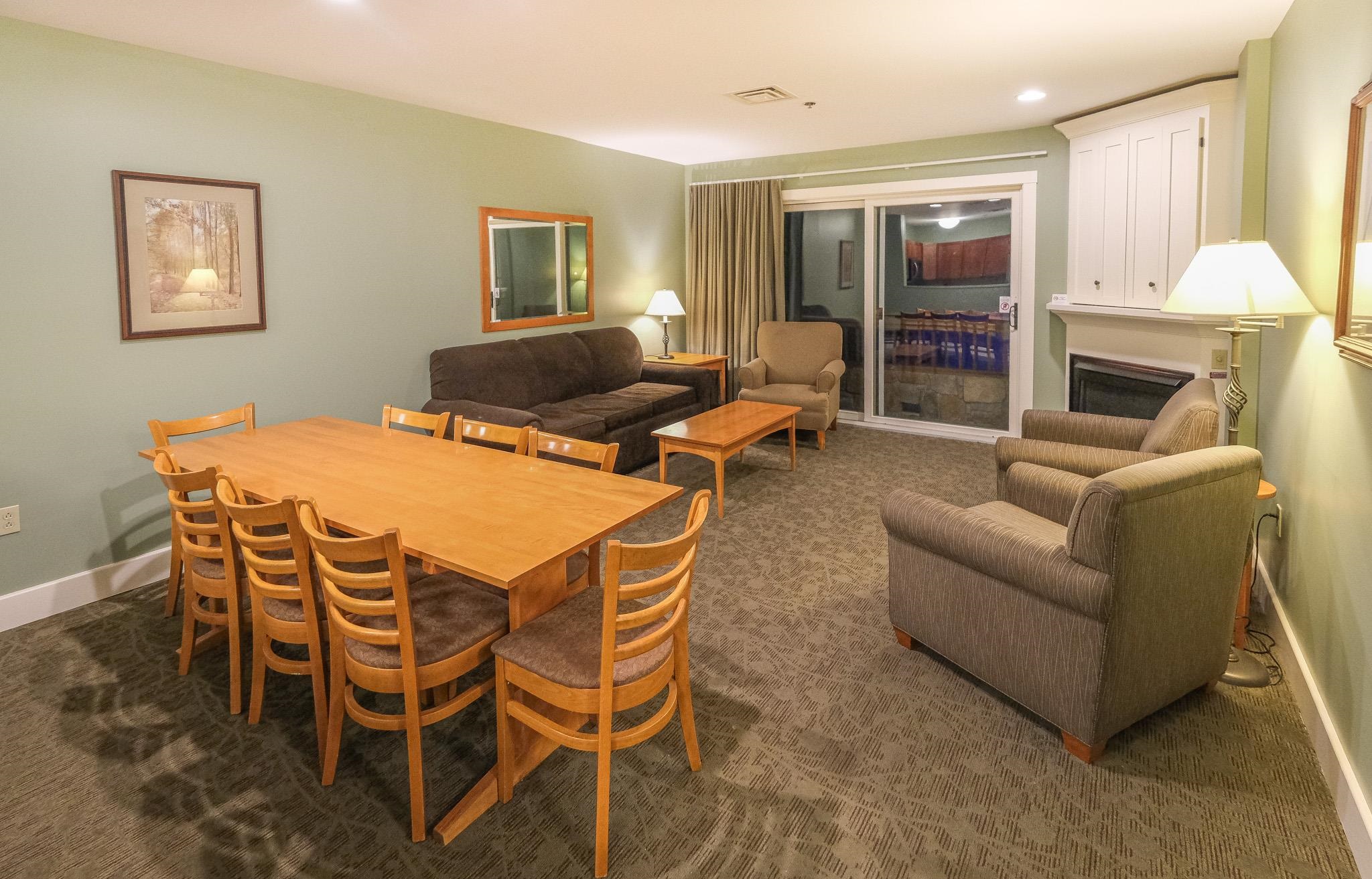 335/337 QII Jackson Gore Inn 335/337 QII