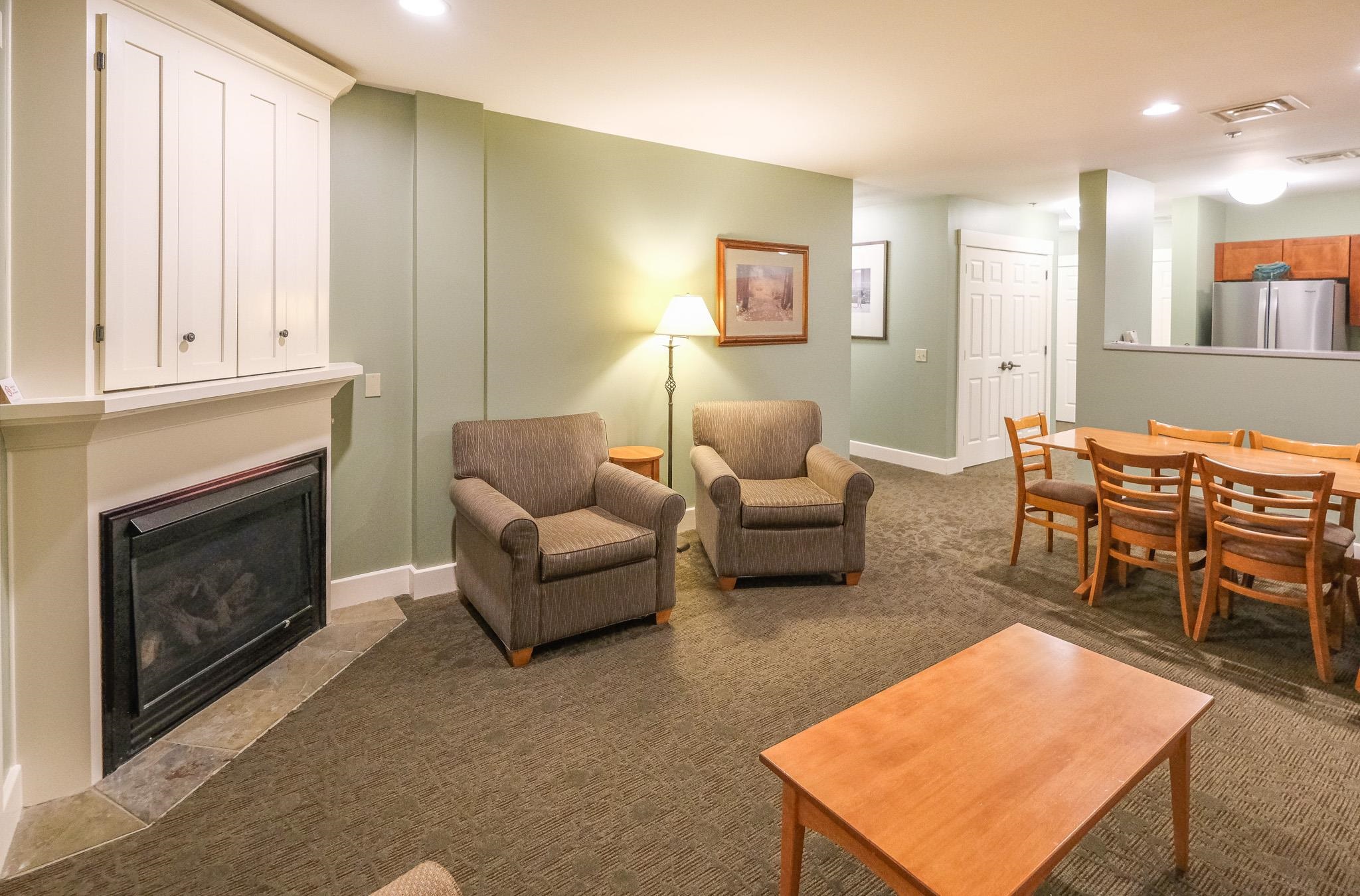 335/337 QII Jackson Gore Inn 335/337 QII