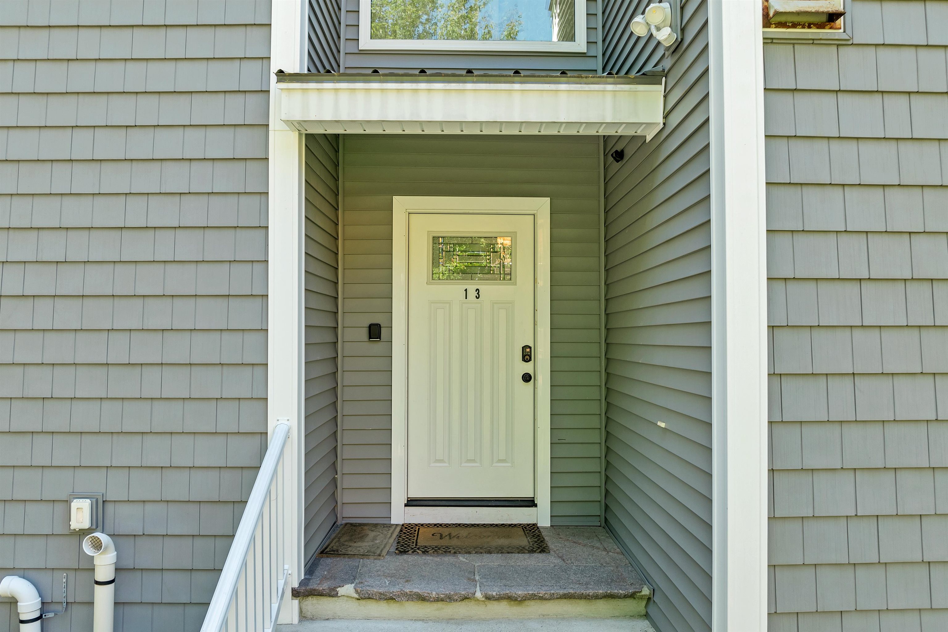 13 Tee House Lane